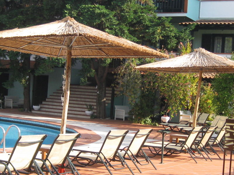 Eden Hotel Афітос Екстер'єр фото